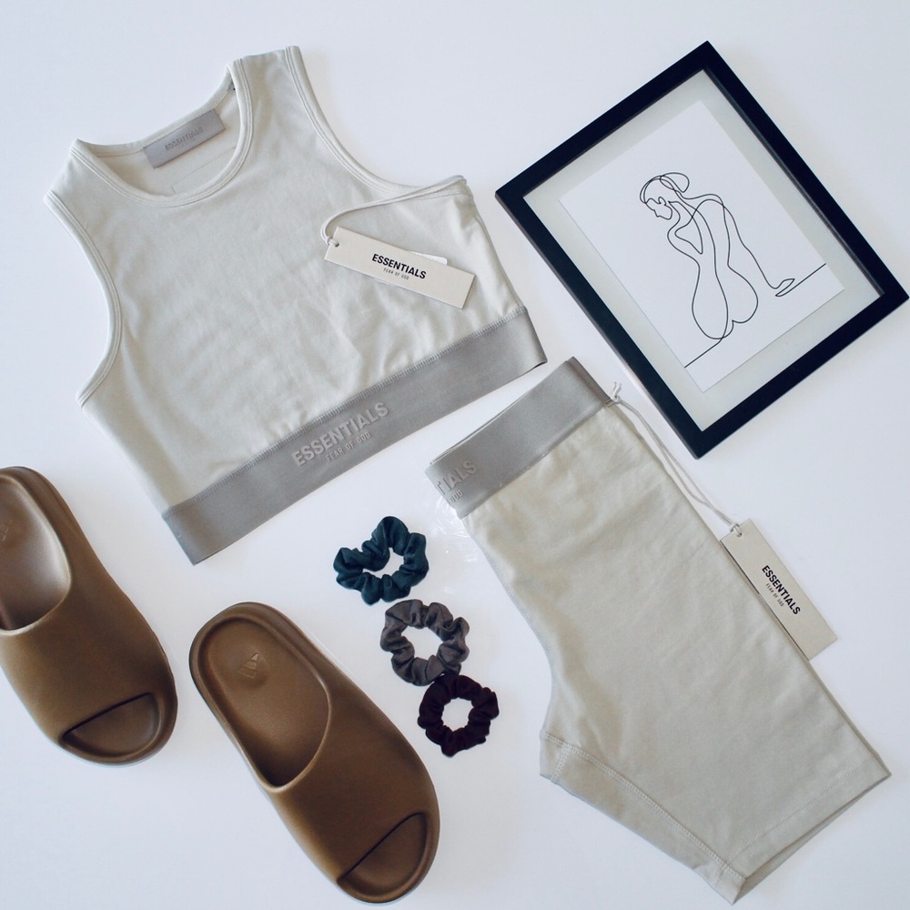 FEAR OF GOD ESSENTIALS ‘Wheat’ Sports Tank